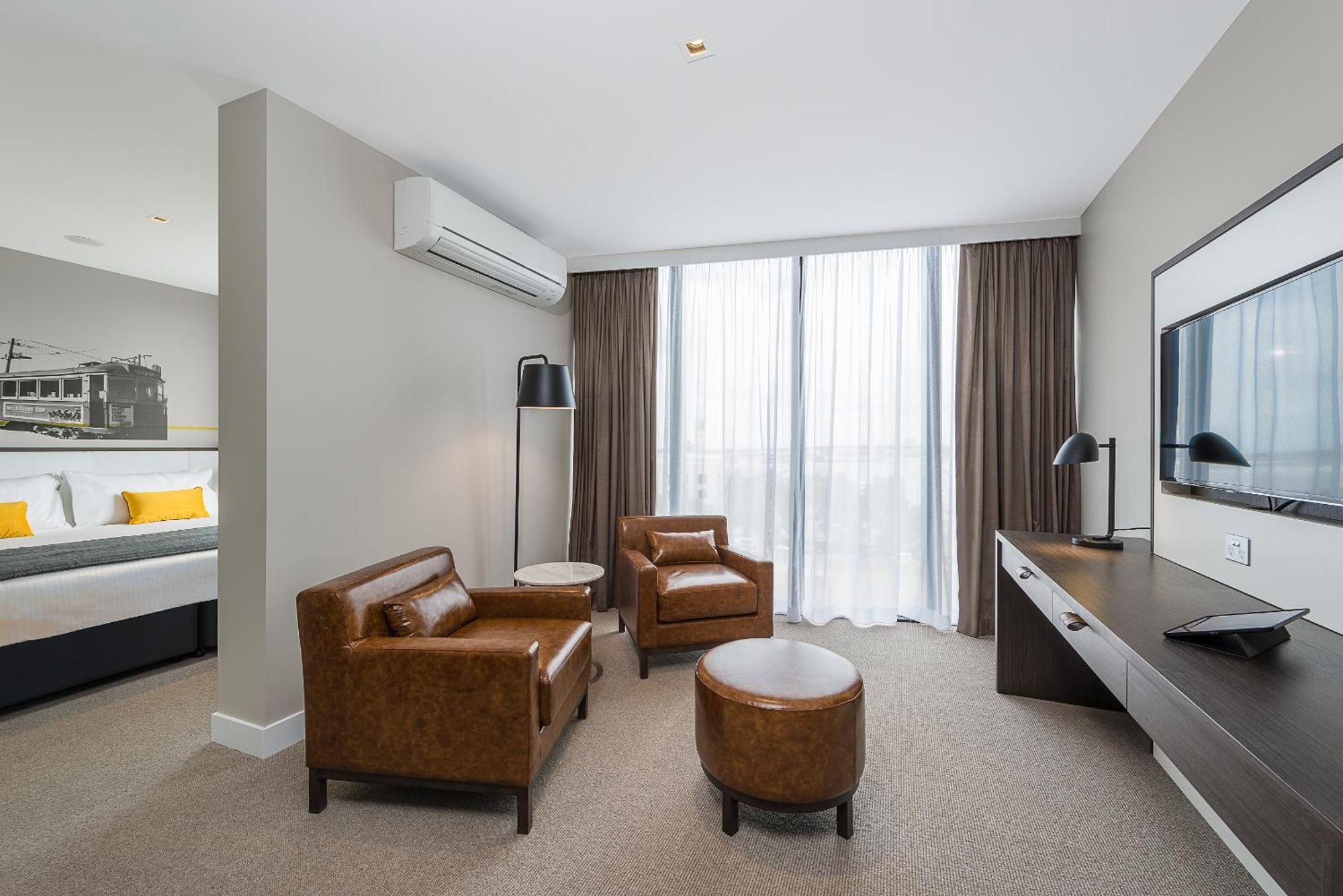 Peppers Docklands Hotell Melbourne Eksteriør bilde A suite at the hotel