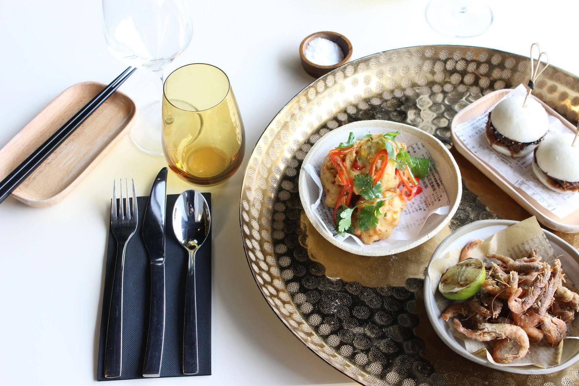 Peppers Docklands Hotell Melbourne Eksteriør bilde Thai food at the Thai House